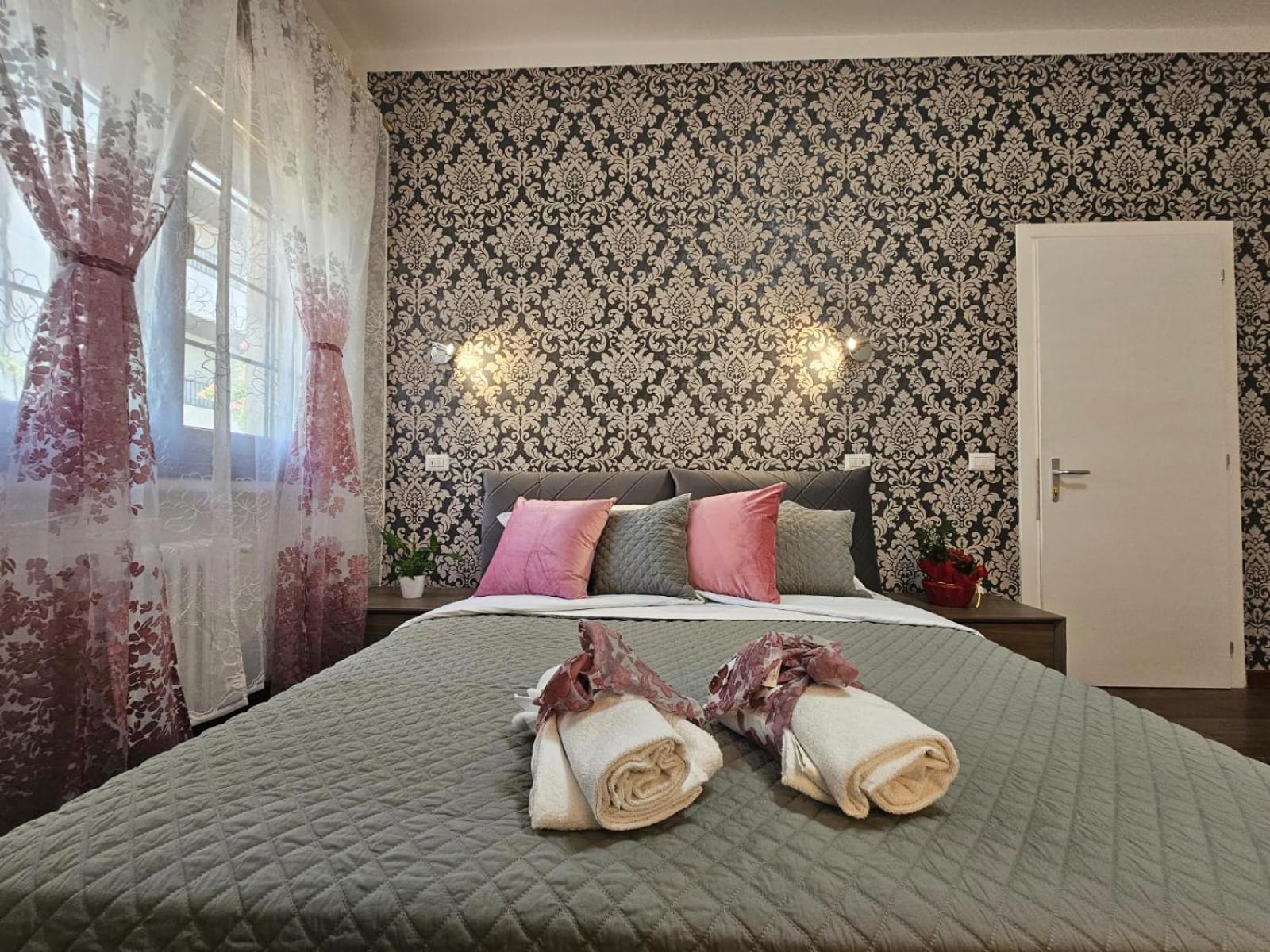 Grande Bellezza Luxury Suite เมสเตร ภายนอก รูปภาพ