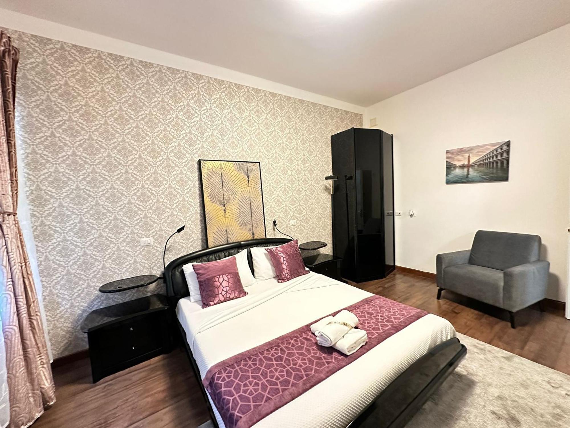 Grande Bellezza Luxury Suite เมสเตร ภายนอก รูปภาพ