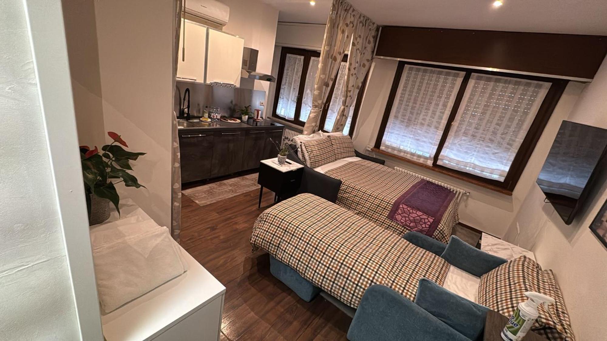 Grande Bellezza Luxury Suite เมสเตร ภายนอก รูปภาพ