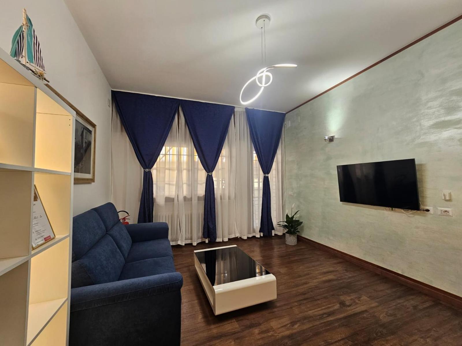 Grande Bellezza Luxury Suite เมสเตร ภายนอก รูปภาพ